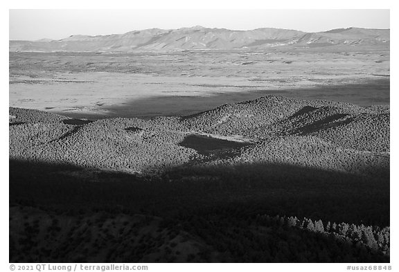 Arizona Strip flats from Mt Logan. Grand Canyon-Parashant National Monument, Arizona, USA