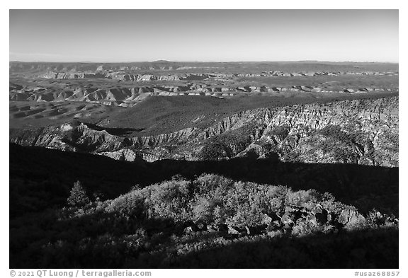 Hells Hole and Cold Spring Point. Grand Canyon-Parashant National Monument, Arizona, USA (black and white)