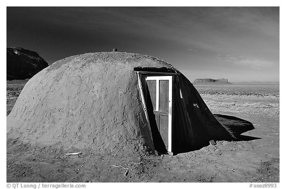 Hogan. Monument Valley Tribal Park, Navajo Nation, Arizona and Utah, USA (black and white)