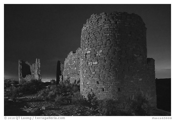 Hovenweep Castle at night. Hovenweep National Monument, Colorado, USA (black and white)