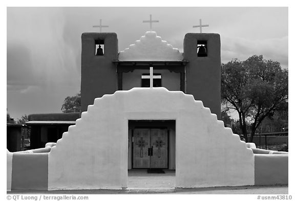 Church San Geronimo. Taos, New Mexico, USA (black and white)