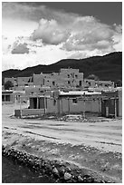Pueblo dwellings. Taos, New Mexico, USA (black and white)