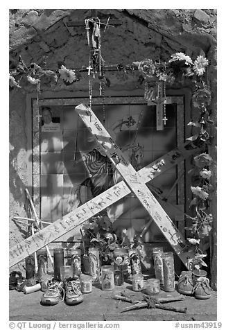 Ex-votoes, Sanctuario de Chimayo. New Mexico, USA (black and white)