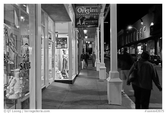 Galleries and sidewak by night. Santa Fe, New Mexico, USA (black and white)