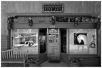 Canyon Road fine art gallery storefront,. Santa Fe, New Mexico, USA (black and white)