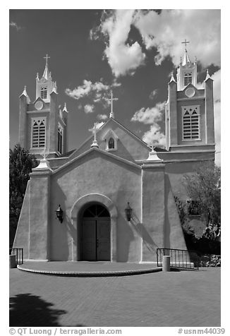 San Felipe de Neri church. Albuquerque, New Mexico, USA (black and white)