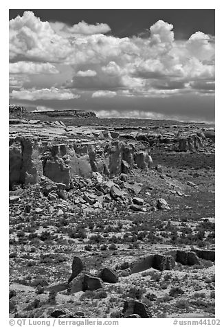 Chetro Ketl and cliffs. Chaco Culture National Historic Park, New Mexico, USA (black and white)