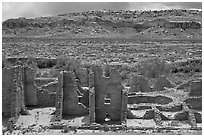 Kin Kletso. Chaco Culture National Historic Park, New Mexico, USA (black and white)