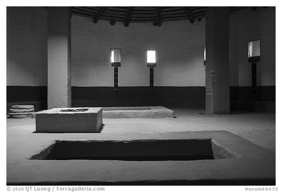 Great Kiva interiorcircular ceremonial chamber. Aztek Ruins National Monument, New Mexico, USA (black and white)