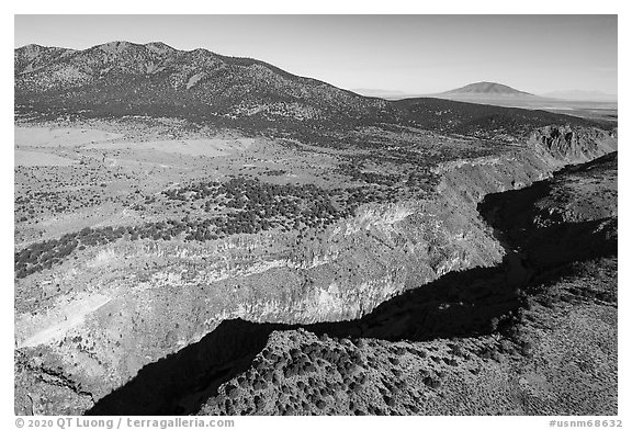 Aerial view of Rio Grande Gorge, Cerro Chiflo, Ute Mountain. Rio Grande Del Norte National Monument, New Mexico, USA (black and white)