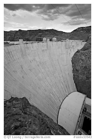 Profile view of arch-gravity dam. Hoover Dam, Nevada and Arizona