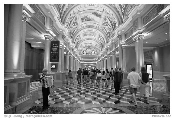 Gallery and accordeon player, Venetian casino. Las Vegas, Nevada, USA