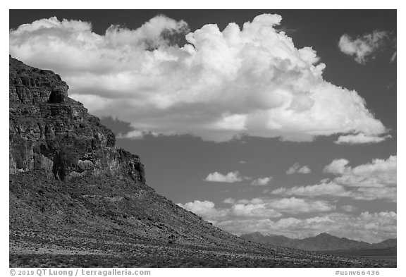 Ridge and cloud. Basin And Range National Monument, Nevada, USA (black and white)