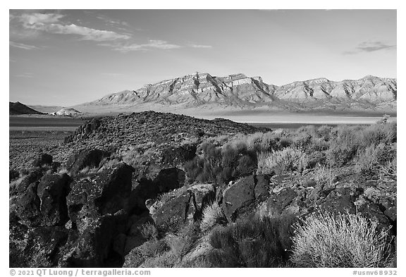 Volcanic boulders and Meeker Peak. Basin And Range National Monument, Nevada, USA