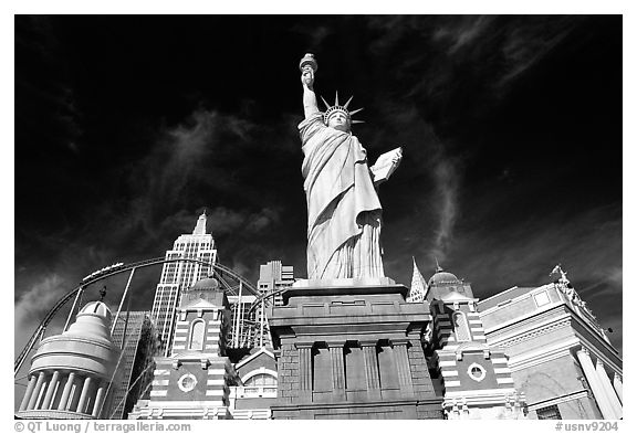 New York New York casino. Las Vegas, Nevada, USA (black and white)