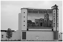 Mission drive-in theatre. San Antonio, Texas, USA ( black and white)