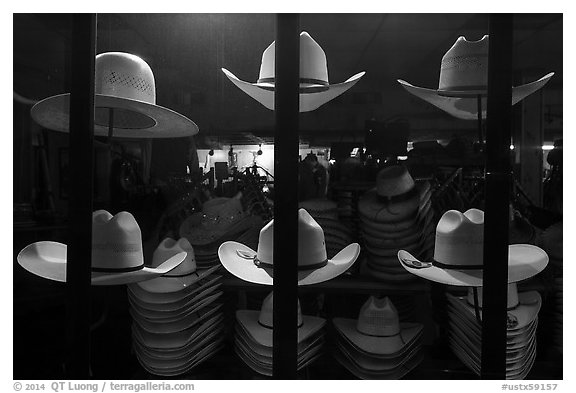 Cowboys hats for sale. Fort Worth, Texas, USA (black and white)