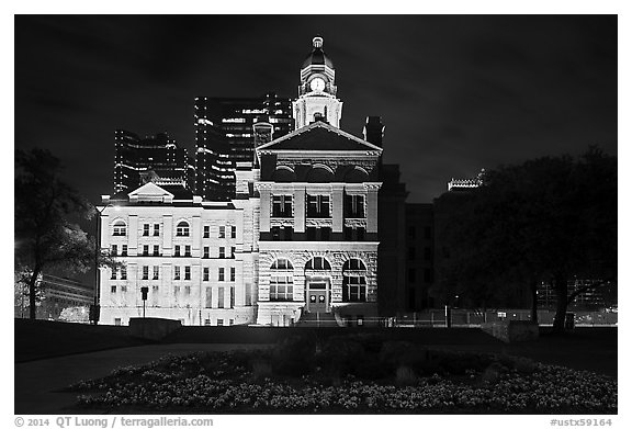 Courthouse at night. Fort Worth, Texas, USA (black and white)