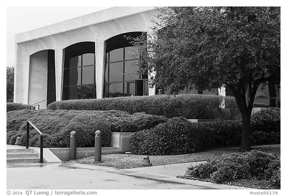 Ammon Carter Museum. Fort Worth, Texas, USA (black and white)