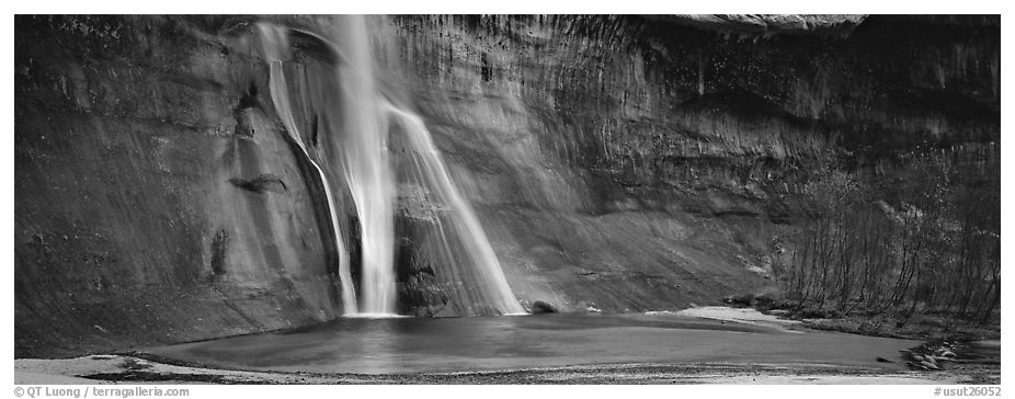 Lower Calf Creek waterfall. Grand Staircase Escalante National Monument, Utah, USA (black and white)