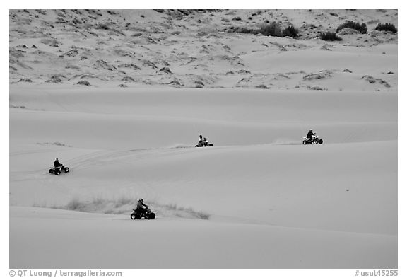 Four-wheelers on dunes, Coral pink sand dunes State Park. Utah, USA