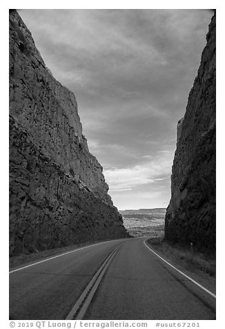 Comb Ridge Cut. Bears Ears National Monument, Utah, USA (black and white)