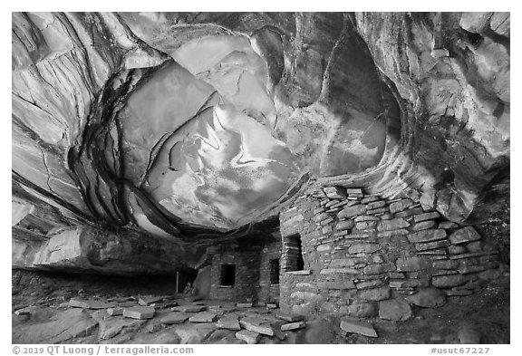 Ruin in alcove with collaposed ceiling. Bears Ears National Monument, Utah, USA (black and white)