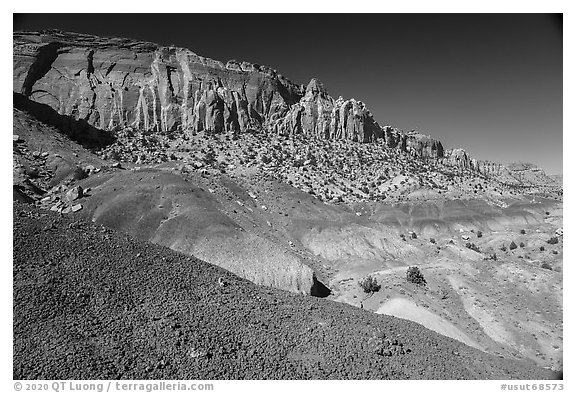Bentonitic mudstone and sandstone cliffs, Burr Trail. Grand Staircase Escalante National Monument, Utah, USA