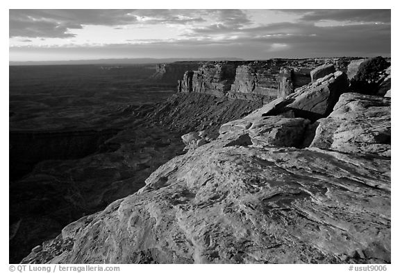 Cliffs near Muley Point, sunset. Utah, USA