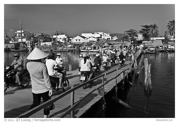 Mobile bridge, Duong Dong. Phu Quoc Island, Vietnam (black and white)