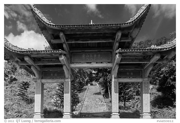 Temple gate and stairs. Ta Cu Mountain, Vietnam