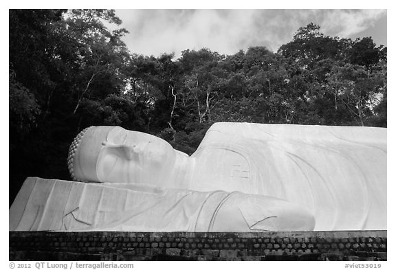 Tuong Phat Nam Buddha statue. Ta Cu Mountain, Vietnam