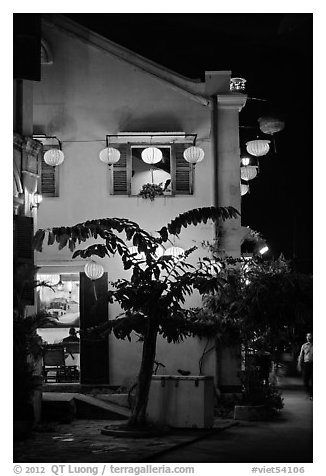 Townhouse with lanterns. Hoi An, Vietnam