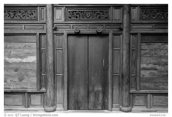 Wooden facade. Hoi An, Vietnam (black and white)