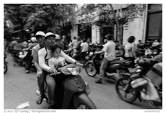 Busy street, old quarter. Hanoi, Vietnam (black and white)