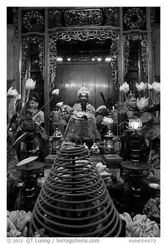 Tran Hung Dao statue in Ngoc Son Temple. Hanoi, Vietnam (black and white)