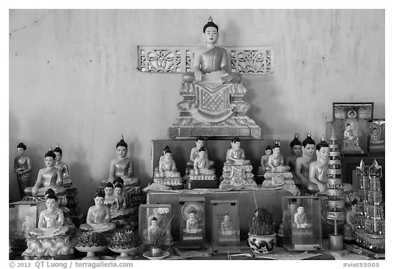 Buddha statues, Hang Pagoda. Tra Vinh, Vietnam (black and white)