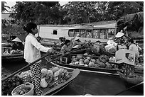 Floating market, Phung Diem. Can Tho, Vietnam (black and white)