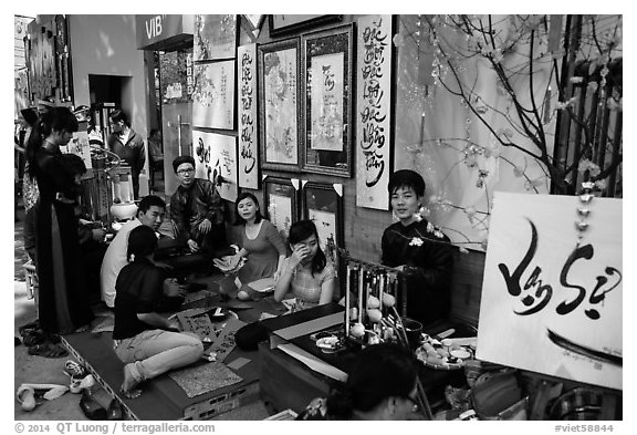 Tet (Lunar New Year) market. Ho Chi Minh City, Vietnam (black and white)