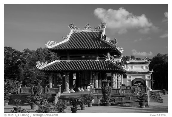 Shrine, Hang Duong Cemetery. Con Dao Islands, Vietnam (black and white)