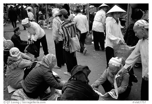 Hilltribeswomen at the Cho Ra Market. Northeast Vietnam