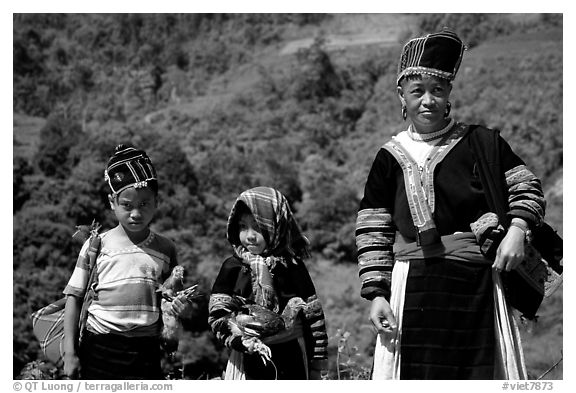 Hmong family near Lai Chau. Northwest Vietnam (black and white)
