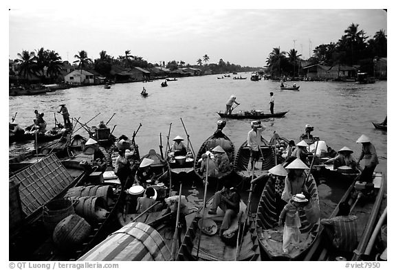 Phung Hiep flaoting market. Can Tho, Vietnam