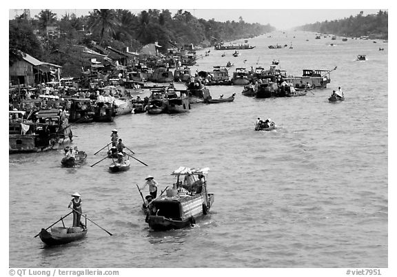 Heavy activity on the river. Can Tho, Vietnam (black and white)