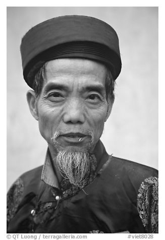 Temple guardian, Perfume Pagoda. Vietnam