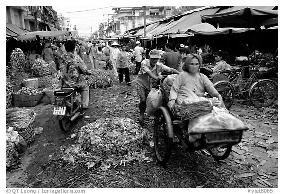 Fresh vegetable market. Cholon, Ho Chi Minh City, Vietnam (black and white)