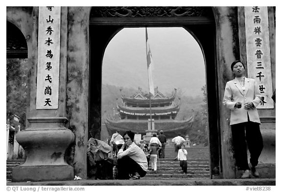 One of the numerous sanctuaries on the trail. Perfume Pagoda, Vietnam (black and white)