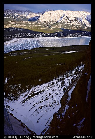 Valley along the David Thompson highway in winter. Banff National Park, Canadian Rockies, Alberta, Canada