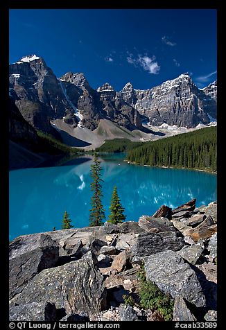 Moraine Lake from the Rockpile, mid-morning. Banff National Park, Canadian Rockies, Alberta, Canada