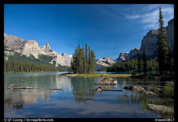 Spirit Island and Maligne Lake, afternoon. Jasper National Park, Canadian Rockies, Alberta, Canada